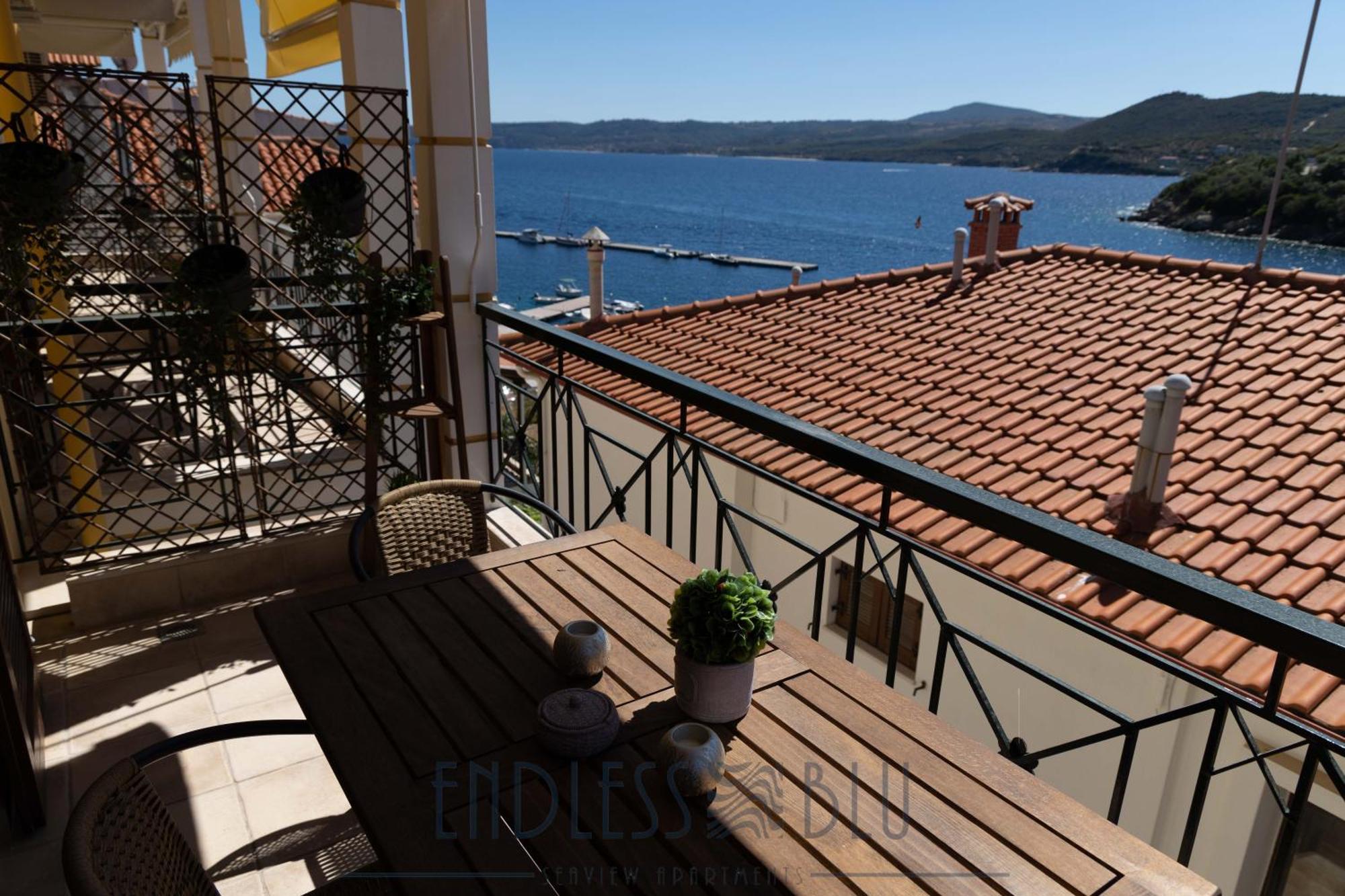 Endless Blu * Pyrgadikia